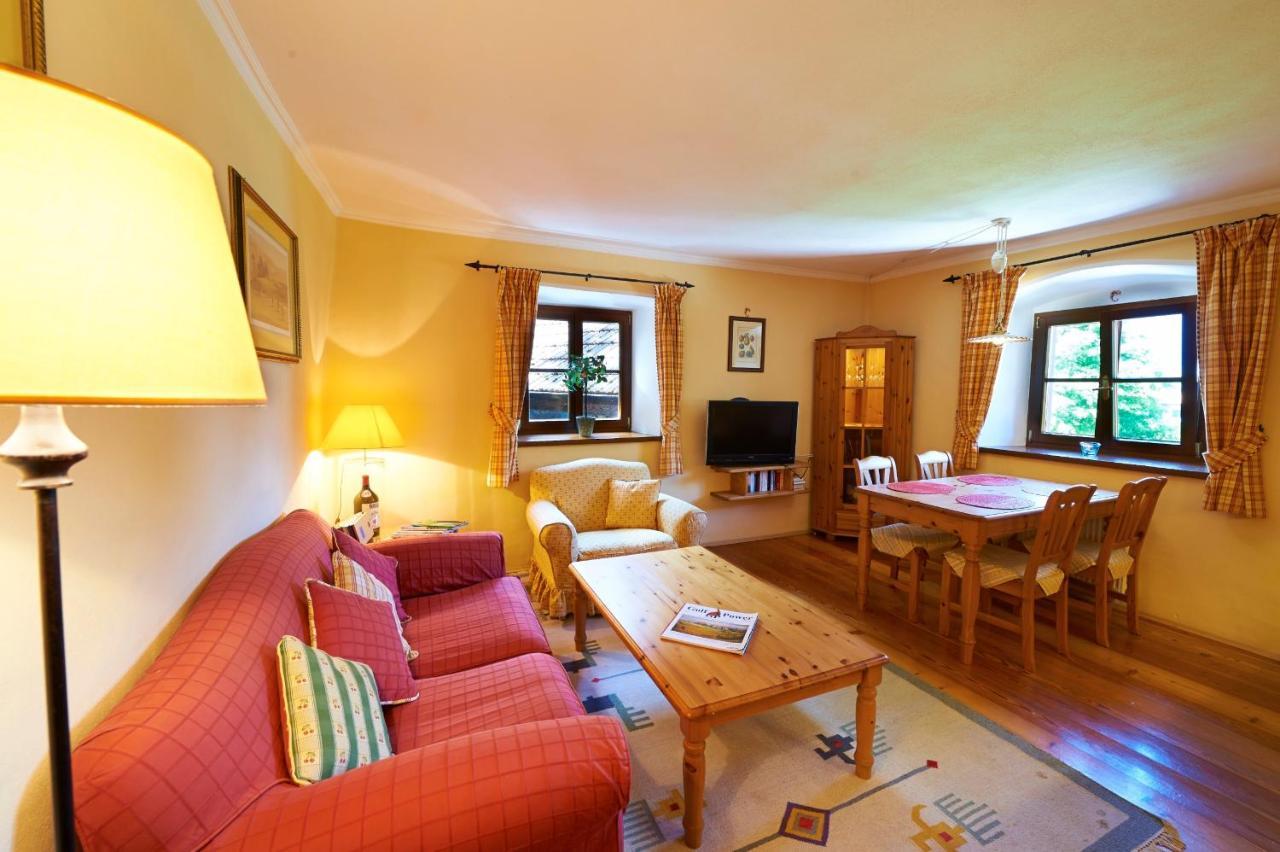 Ferienapartments Gutshof Brandis Лана Экстерьер фото