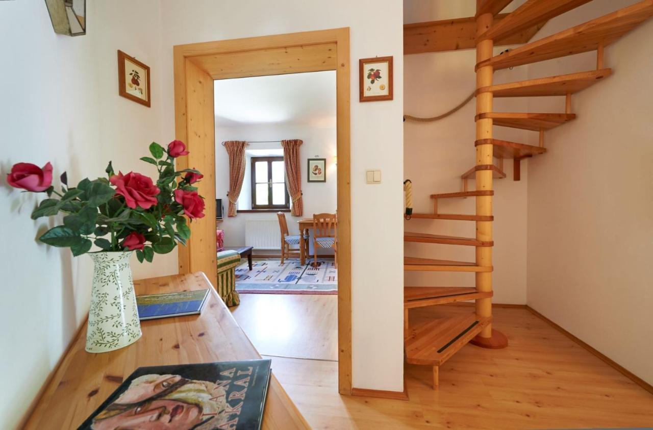 Ferienapartments Gutshof Brandis Лана Экстерьер фото